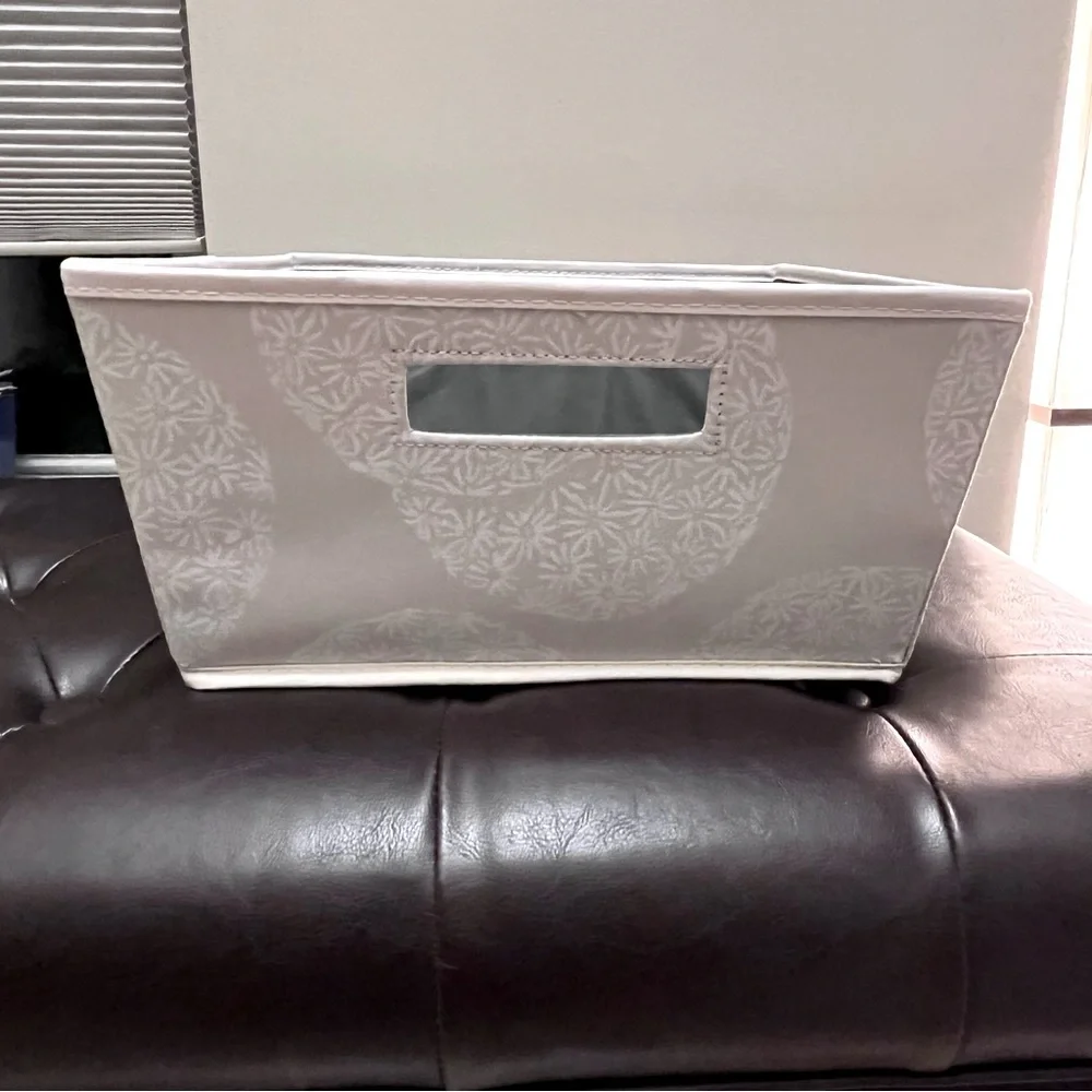 Target Threshold Cream Floral Fabric Storage Bin Basket with Handles Home Decor